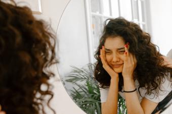 Žena před zrcadlem Žena před zrcadlem