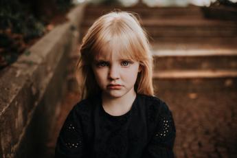 Smutná dívka Smutná dívka