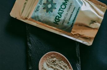 kratom – sáček