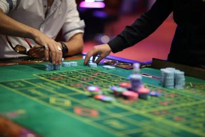 Muži v casinu