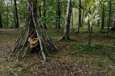 Dítě v teepee