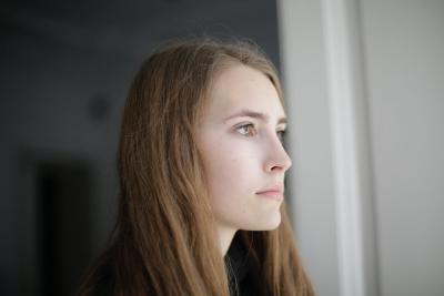 Smutná dívka