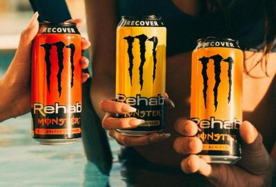 plechovky s energetickými nápoji