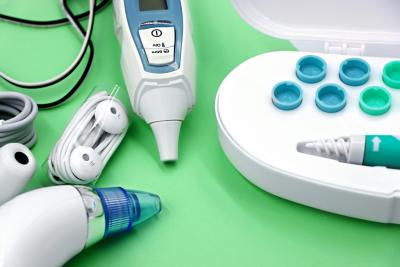 zařízení na vyšetření sluchu